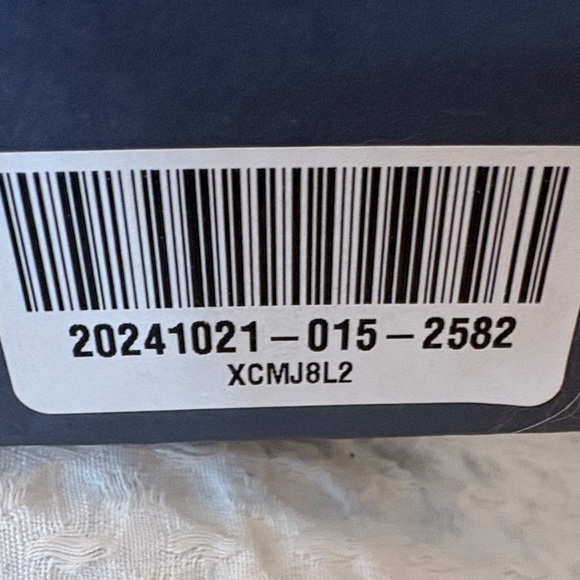 New Balance White and Burgundy Sneakers - Picture 5 of 10